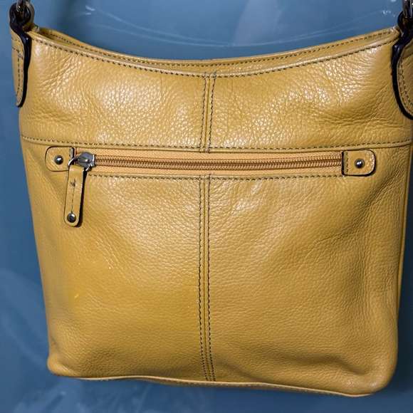 Tignanello Leather Crossbody Bag Yellow Silver Adjustable Strap - Picture 5 of 9